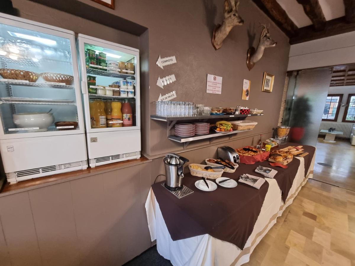 Logis Hotel Saint-Hubert Кур-Шеверни Экстерьер фото