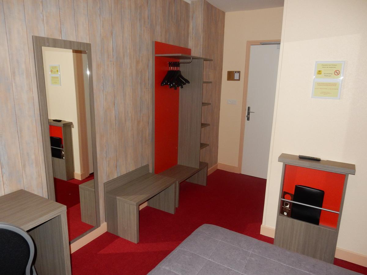 Logis Hotel Saint-Hubert Кур-Шеверни Экстерьер фото