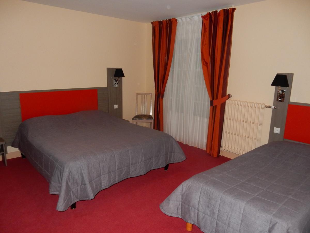 Logis Hotel Saint-Hubert Кур-Шеверни Экстерьер фото